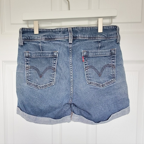 Levi's Cuffed Demin Shorts - Picture 2 of 5
